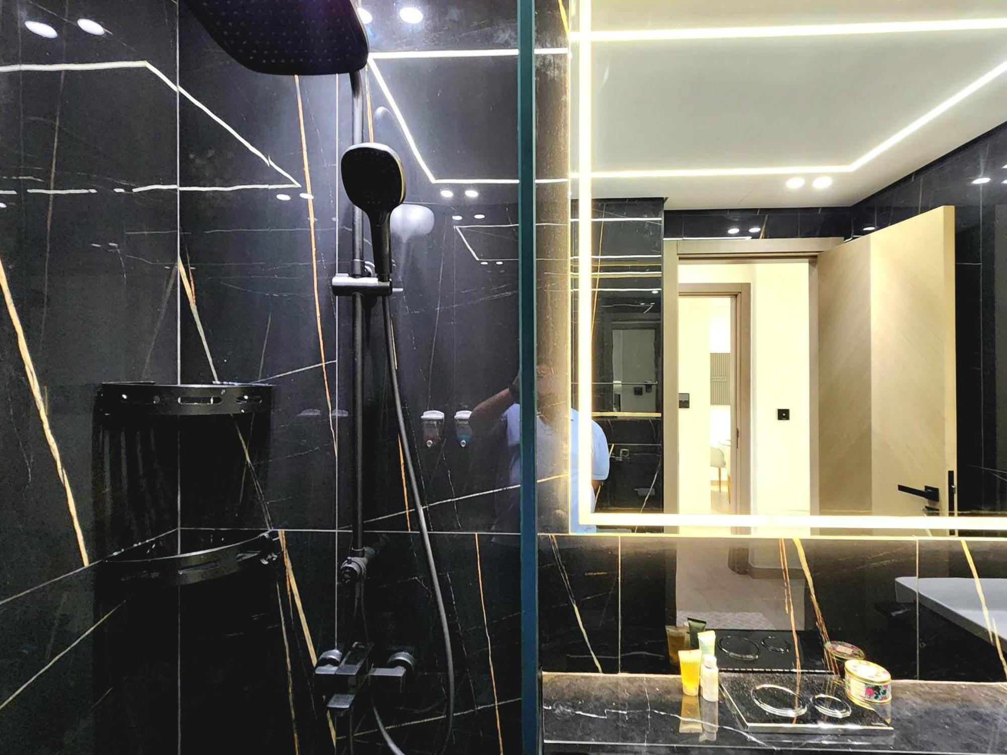 Luxurious Comfort In Jvc Ferienhaus Dubai