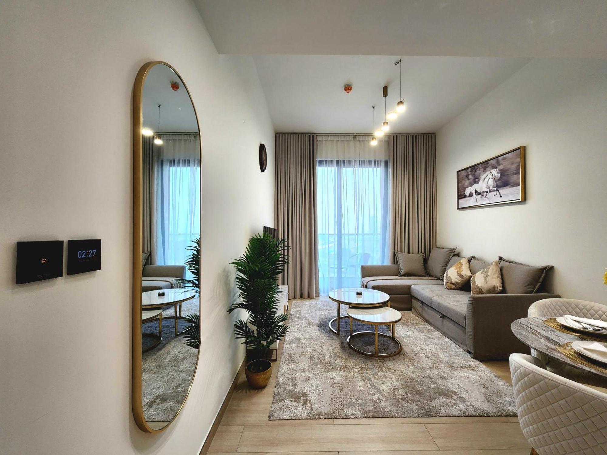 Holiday home Luxurious Comfort In Jvc *